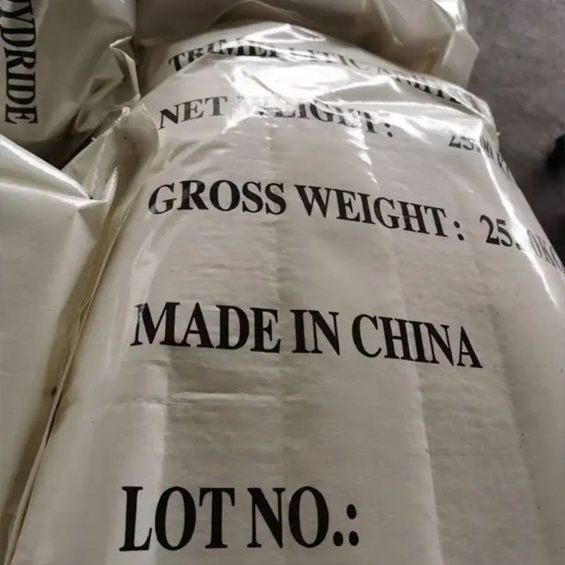 Proč jsou organické chemikálie v moderním průmyslu kritické?